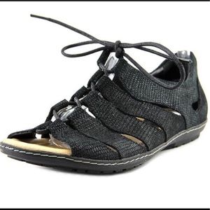Earth Brand suede Plover ghillie lace up sandal 9